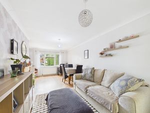 Lounge/Diner- click for photo gallery